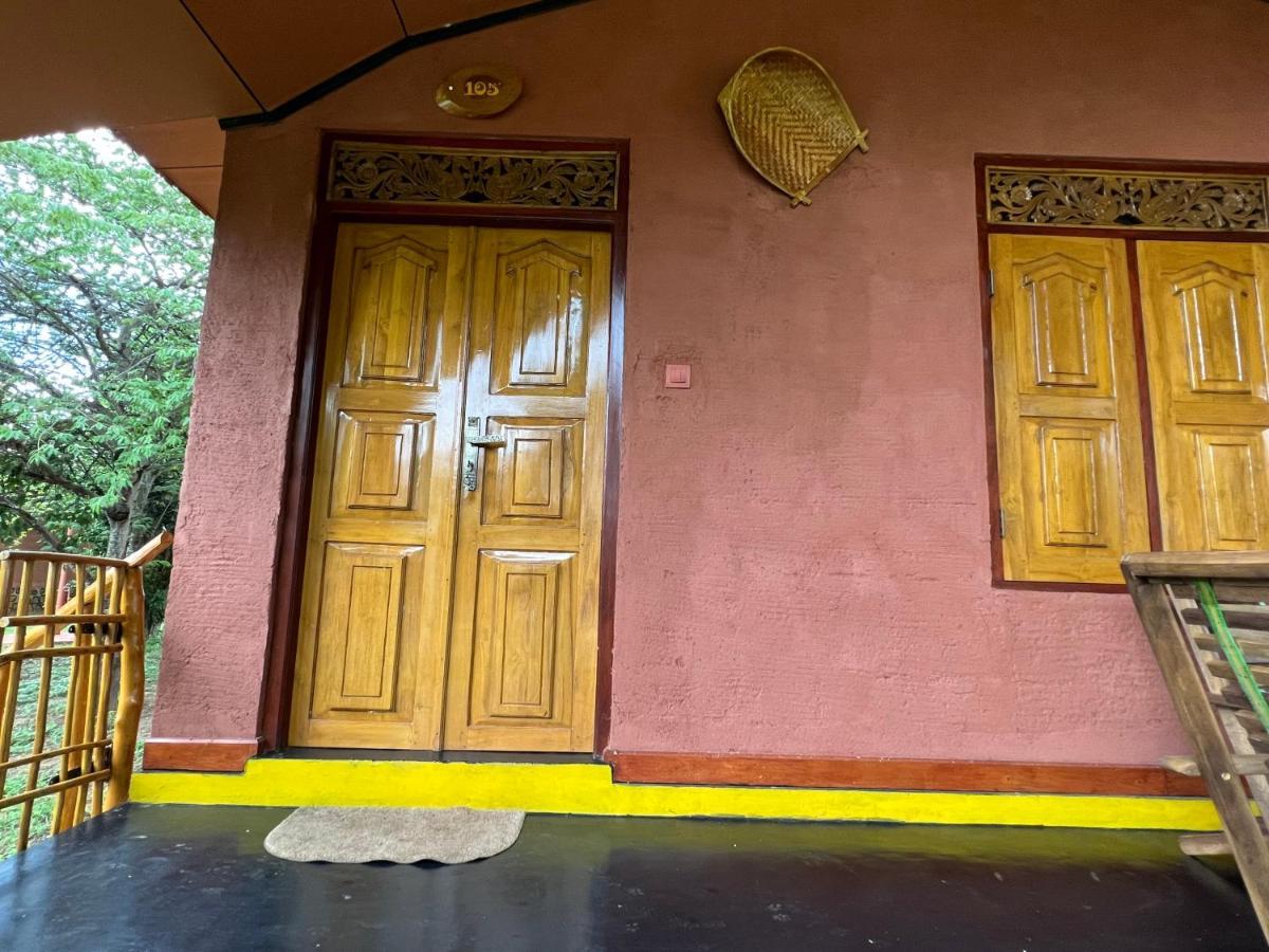 Yala Peace Cottages Tissamaharama Zewnętrze zdjęcie